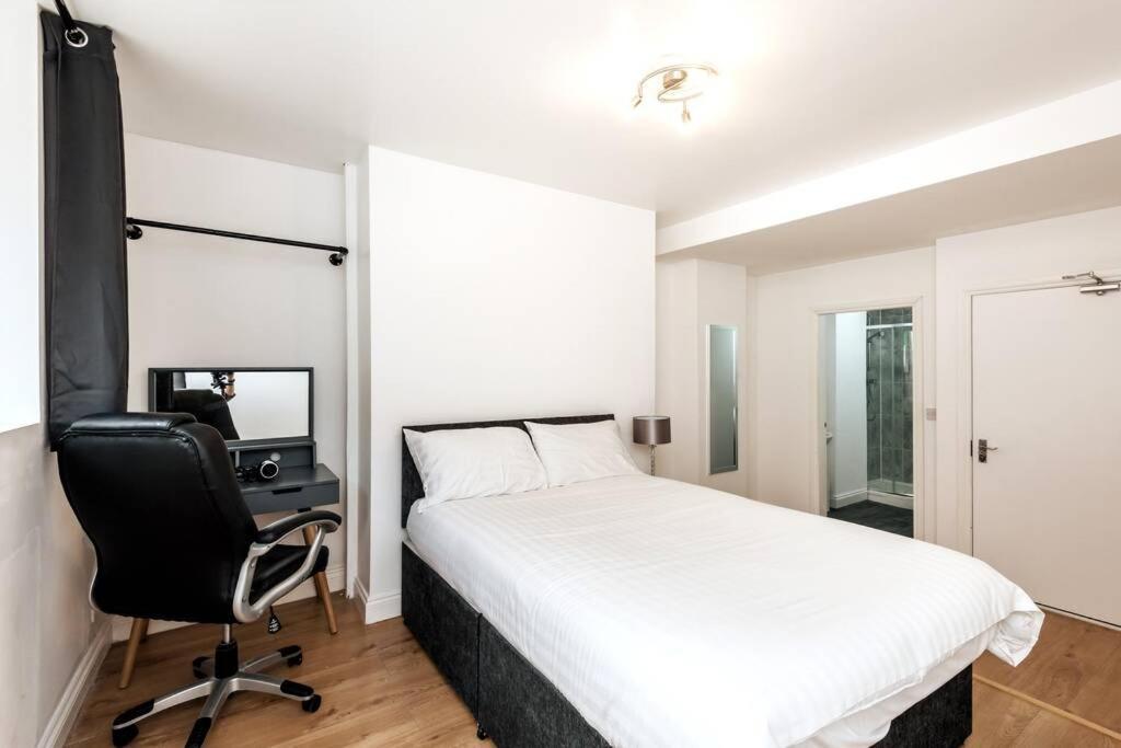Liverpool City Centre - Fabulous 3 En-Suite Bedrooms - Sleeps 10 People Exterior foto